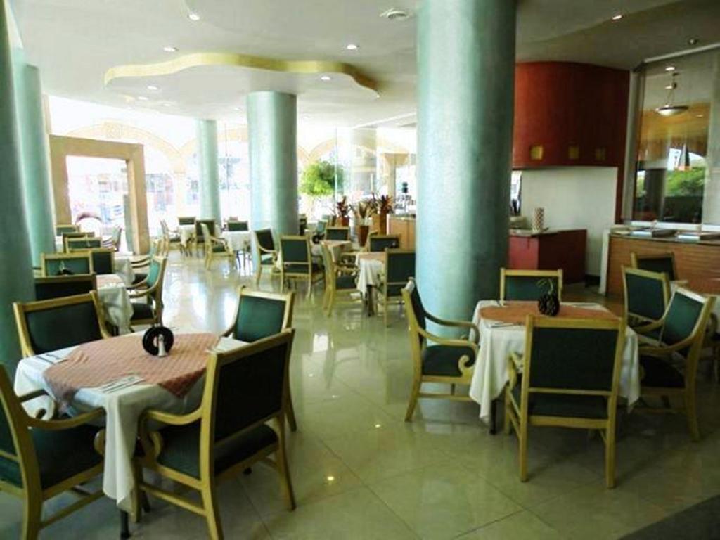 Hotel San Francisco Irapuato Business Class Exterior photo