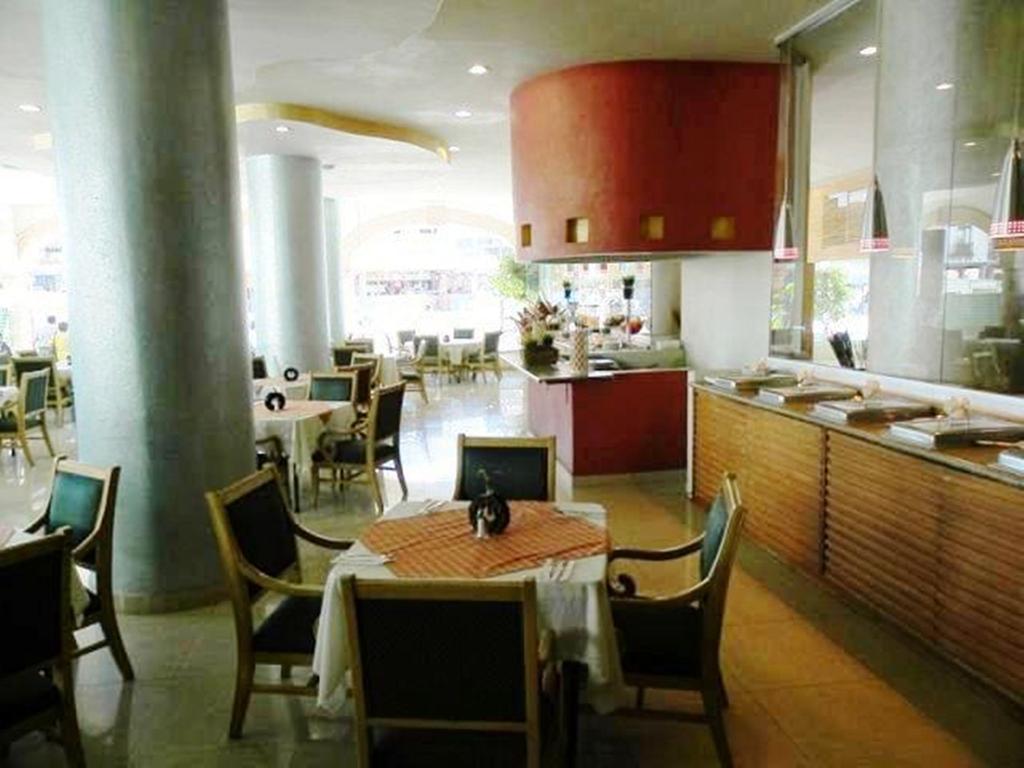 Hotel San Francisco Irapuato Business Class Exterior photo